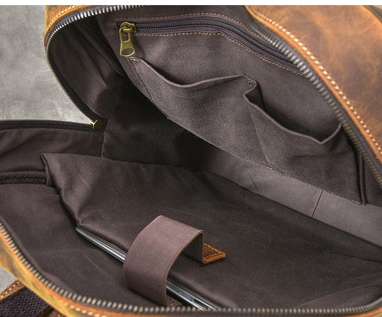 Large Capacity Leather Retro Men's Outdoor Backpack - Image 9