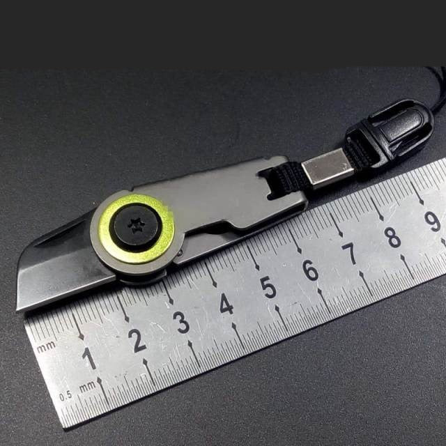 Pocket Mini Screwdriver Keychain Set - Image 3