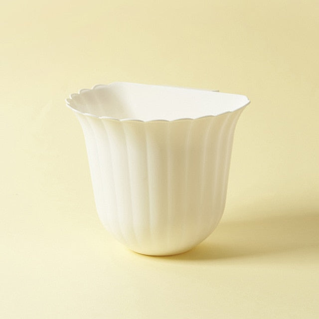 Nordic Flower Shape Hanging Trash Can - Image 9