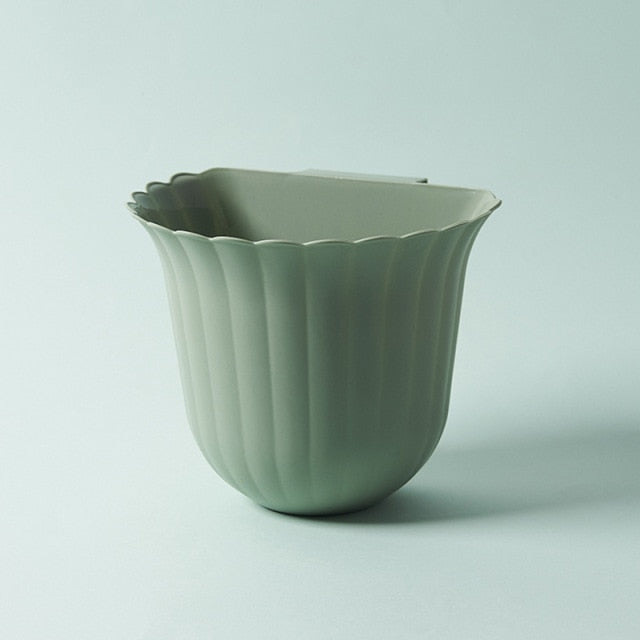 Nordic Flower Shape Hanging Trash Can - Image 3
