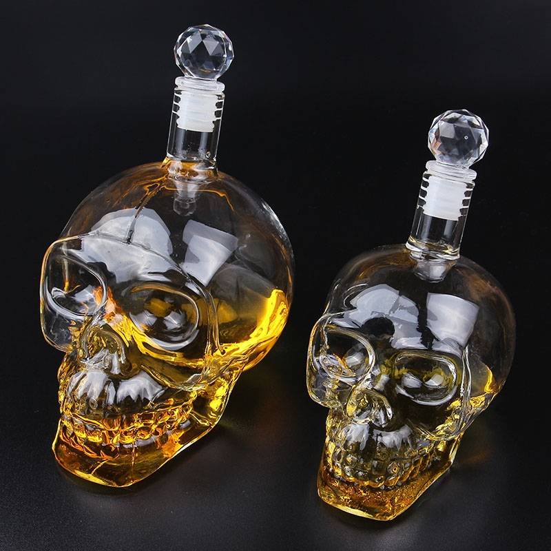 Creative Crystal Skull Bottle Decanter - Image 5