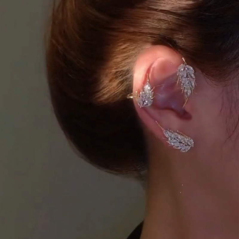Elegant Sparkling Zircon Fairy Wings Earrings - Image 4