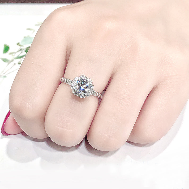 Elegant Luxury Handmade Silver Moissanite Women Ring - Image 1