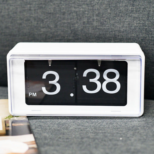 Elegant Retro Auto Flip Desk Clock - Image 4