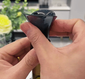 2in1 Wine Stopper Decanter - Image 4