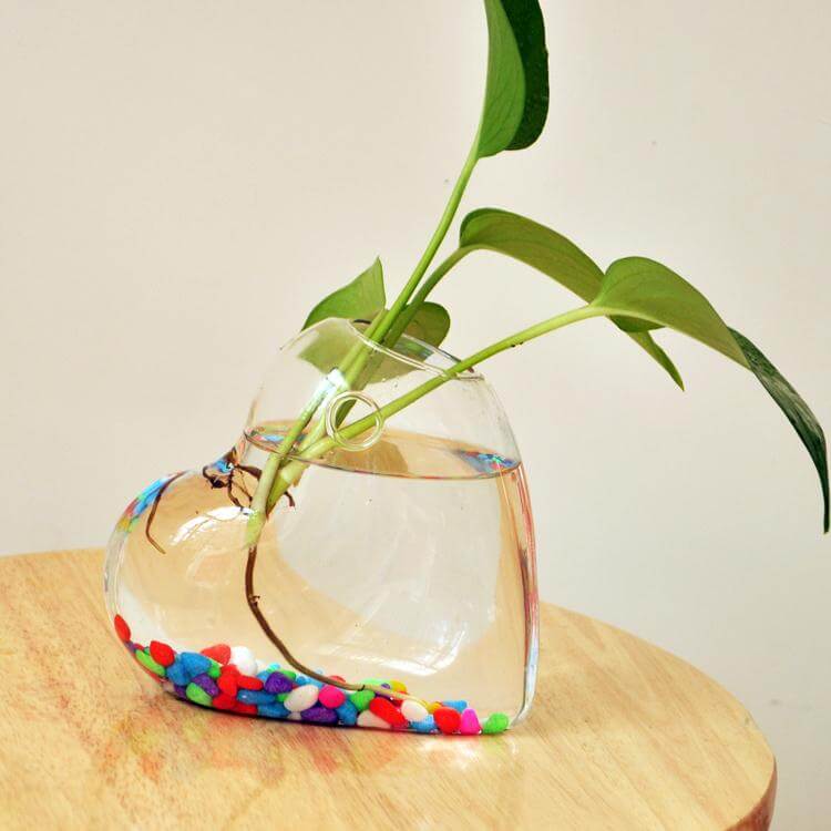 Heart Shaped Flower Vase - Image 0