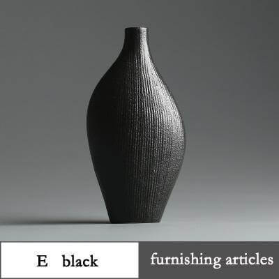 Traditional Chinese Ceramic Vases - Image 9
