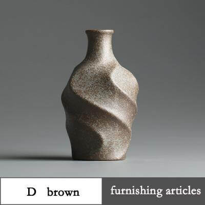 Traditional Chinese Ceramic Vases - Image 7