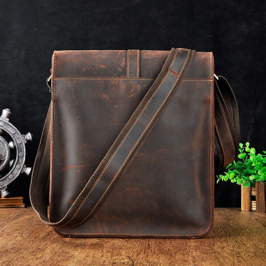 Vintage Stylish Leather Casual Messenger Bag - Image 1