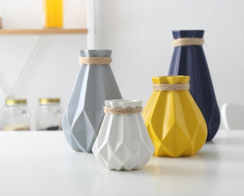 Modern Europe Brief Matt Diamond Porcelain Ceramic Vase - Image 0