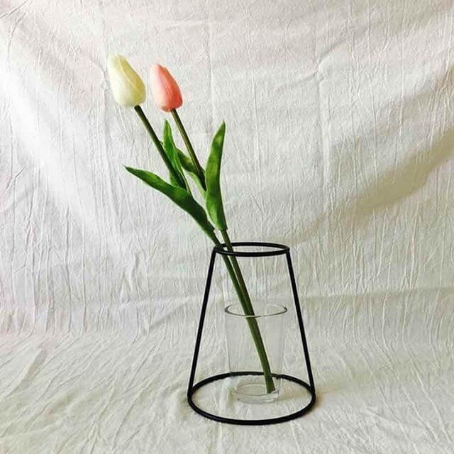 Creative Iron Flower Vase - Image 1