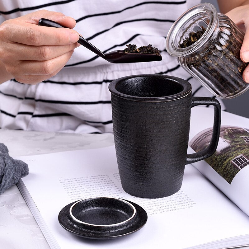 Ceramic Tea Infuser Mug With Lid - Image 1
