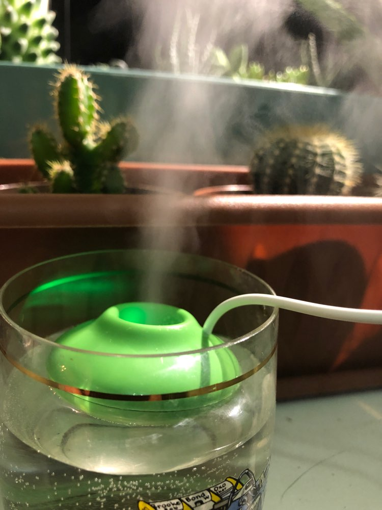 Mini Portable USB Donut Shaped Air Humidifier - Image 4