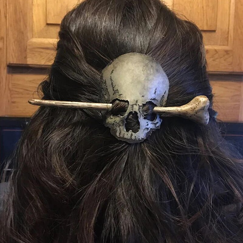 Retro Punk Metal Skull Hair Clips - Image 3