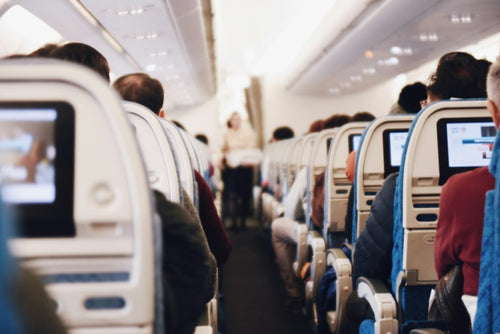 Long Flight Essentials: Top 5 Gadgets Travel