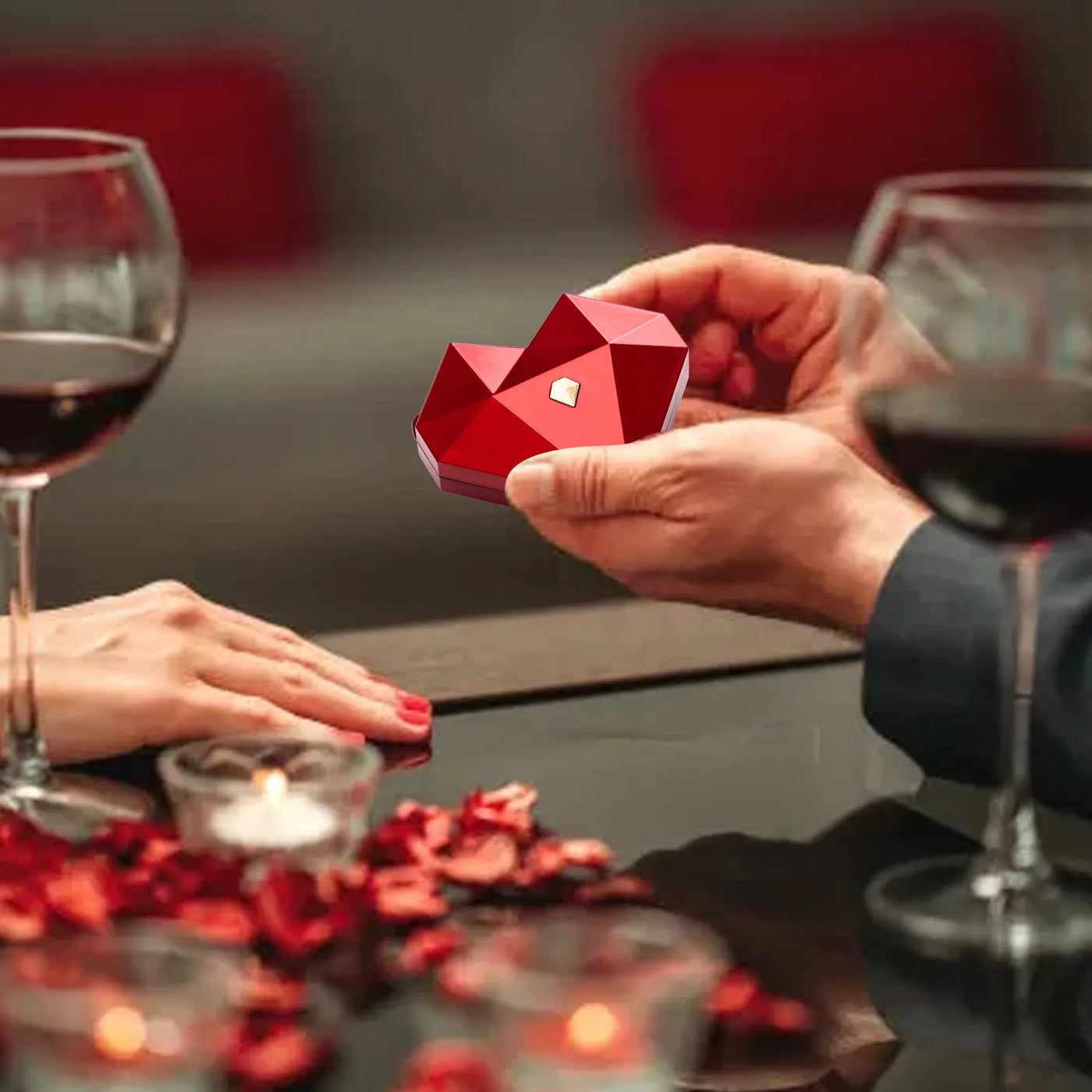 “Unveiling Romance: The Elegant Allure of the Prism Heart Surprise Love Ring Box”