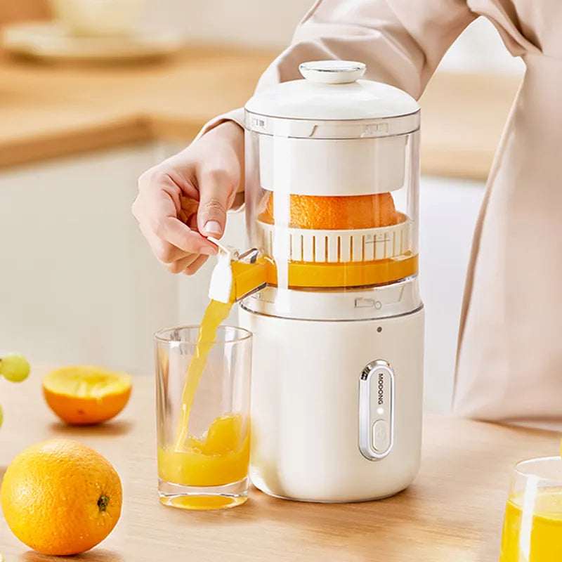 The Perfect Gift: Vitamin Boost Wireless Portable Juicer for Health & Convenience