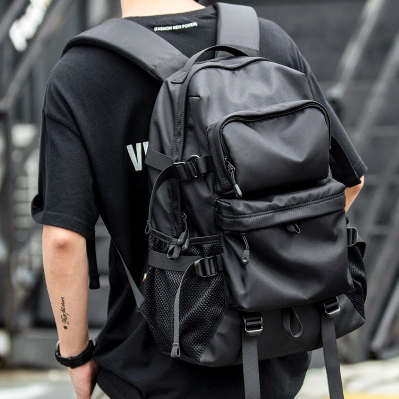 Stylish Large Capacity Backpack: The Ultimate Gift for Commuters, Students & Travelers
