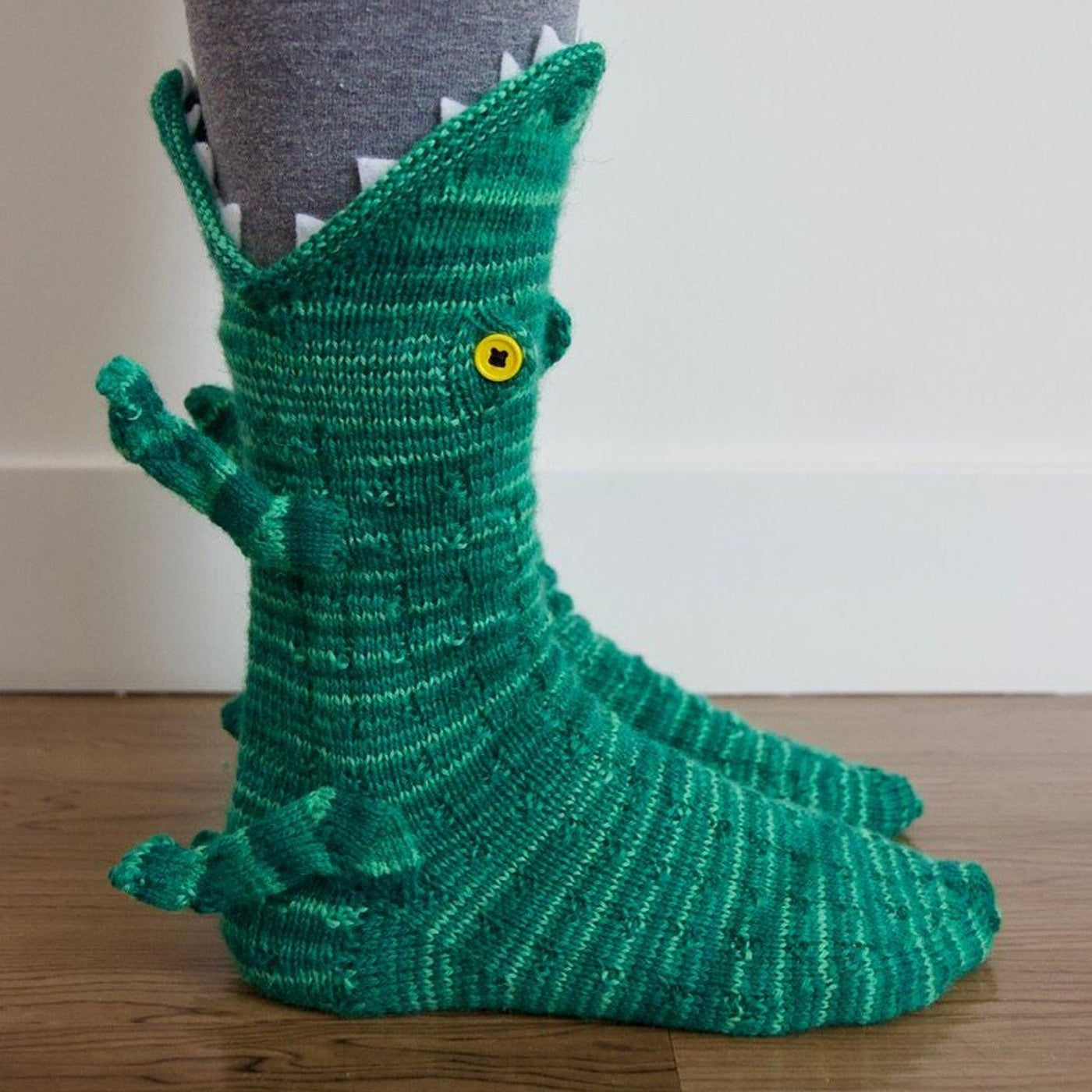 A Gift That Bites Back: Crocodile Bite Knitted Socks for Fun & Cozy Feet