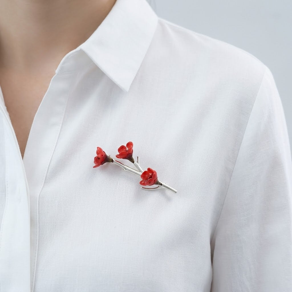 Unique Gift Idea: Wear a Real Flower with This Living Art Brooch
