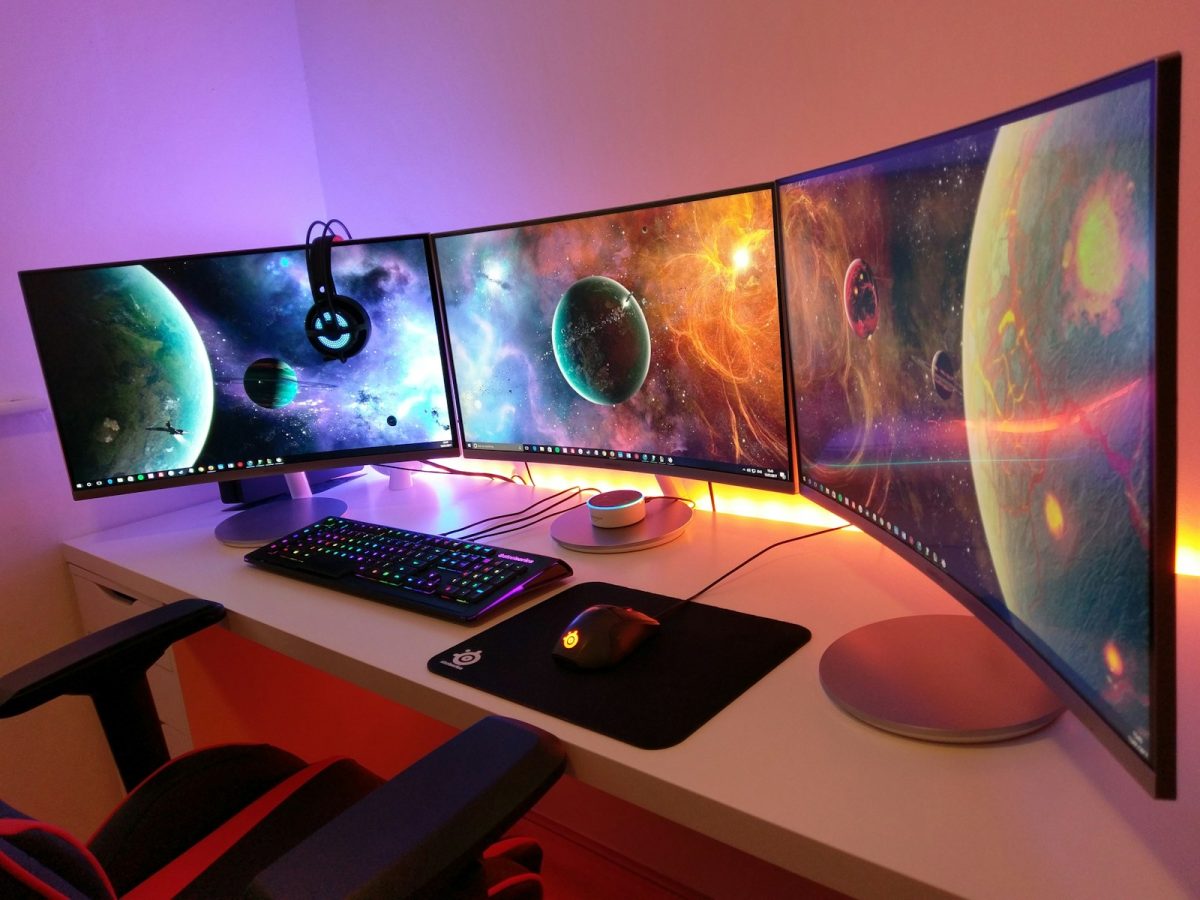 Triple Monitor Setup: Your Guide to More Screen Space