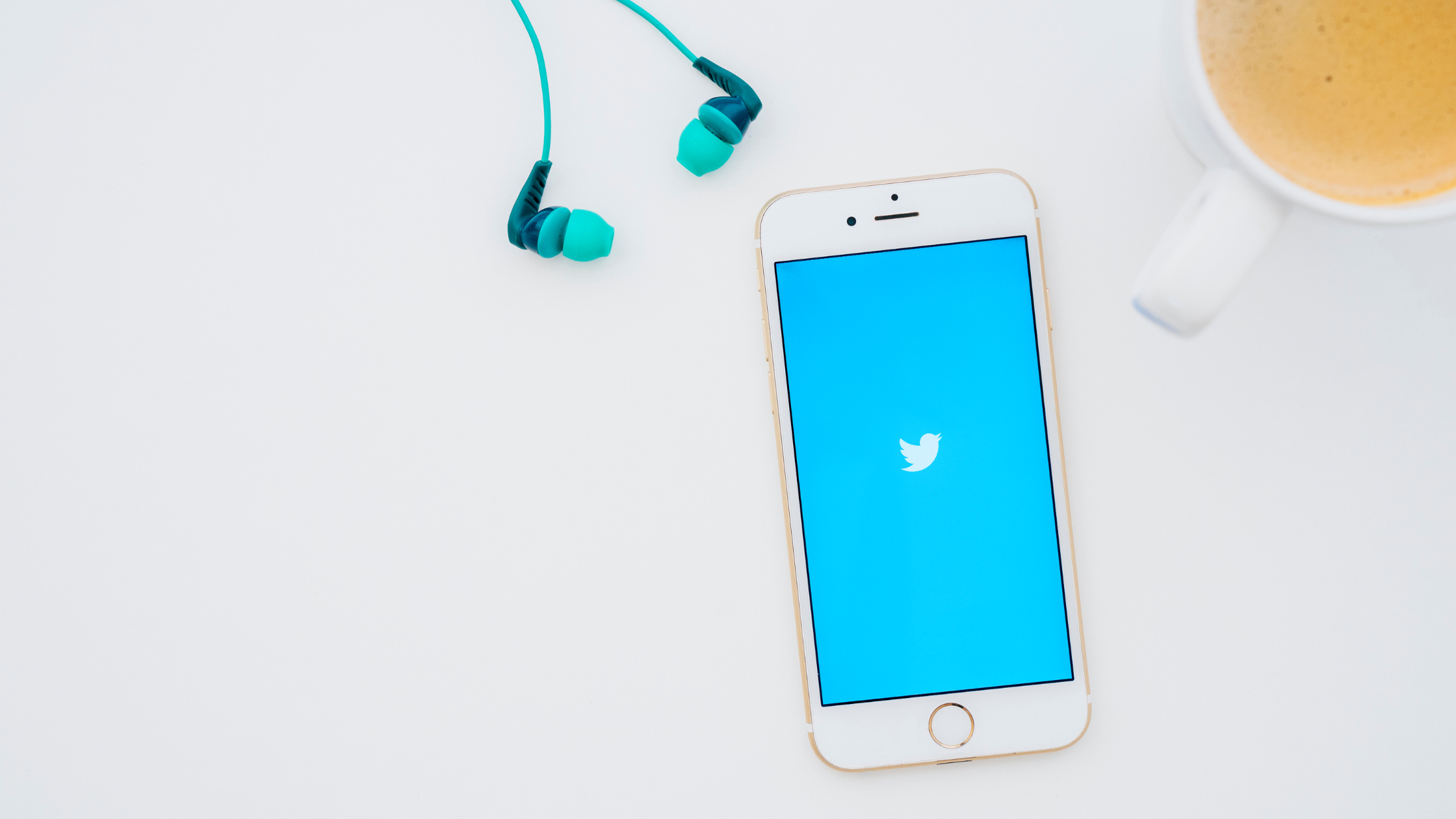 Future of Twitter – Can Twitter be the next WeChat?
