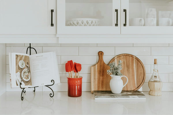 Kitchen Tidying: A Step-by-Step Guide to Decluttering Your Space