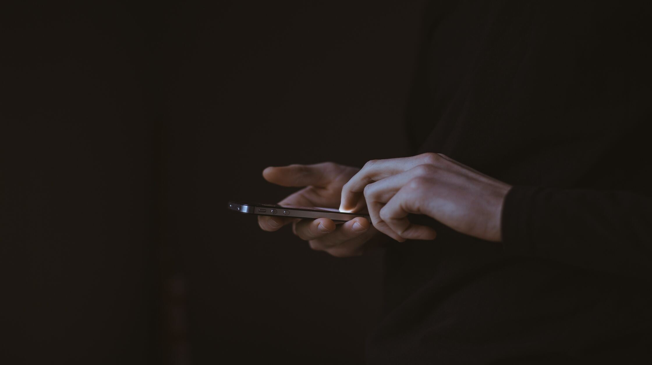 Transforming Phone Addiction into a Learning Tool