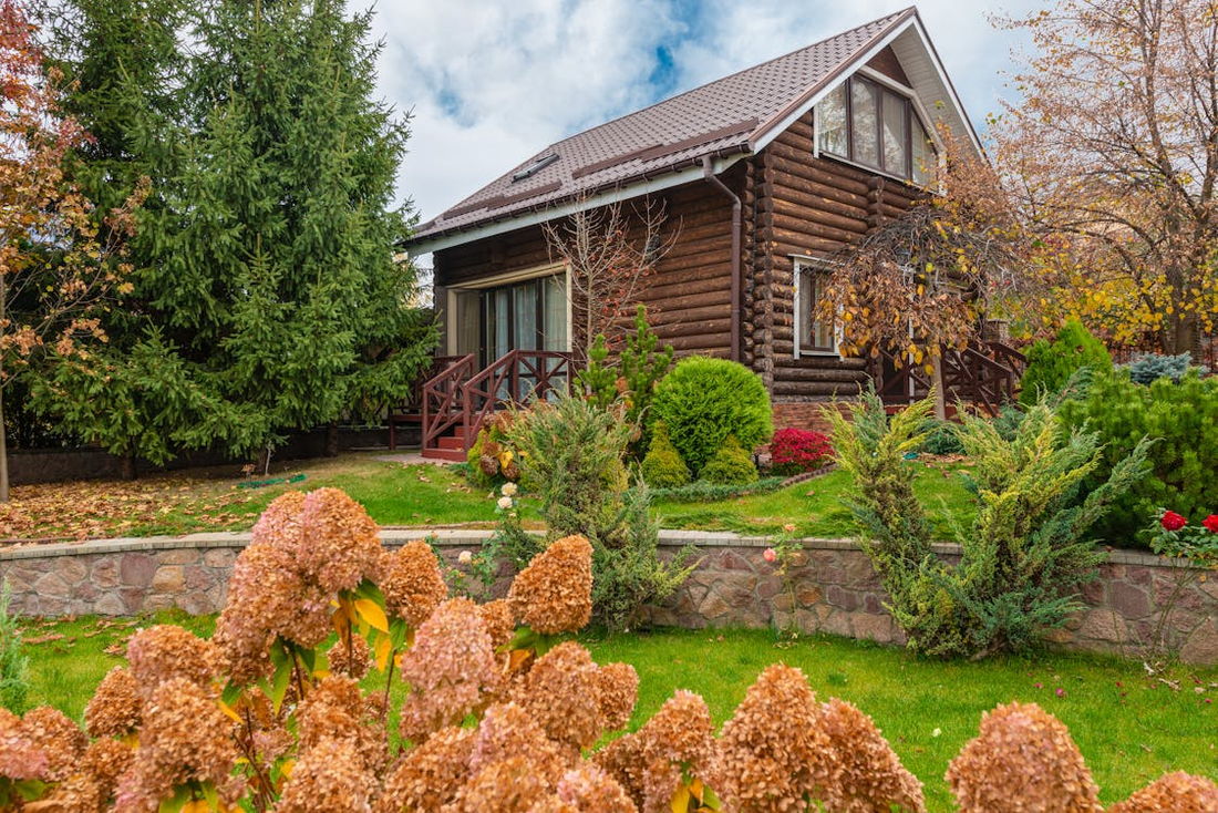 How to Keep Your Garden from Smelling Weird in the Fall