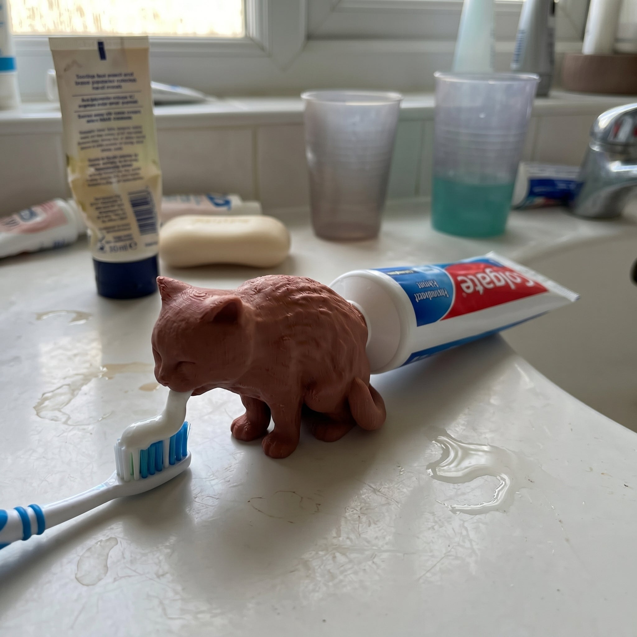 Hangover Cat Toothpaste Dispenser - Image 1
