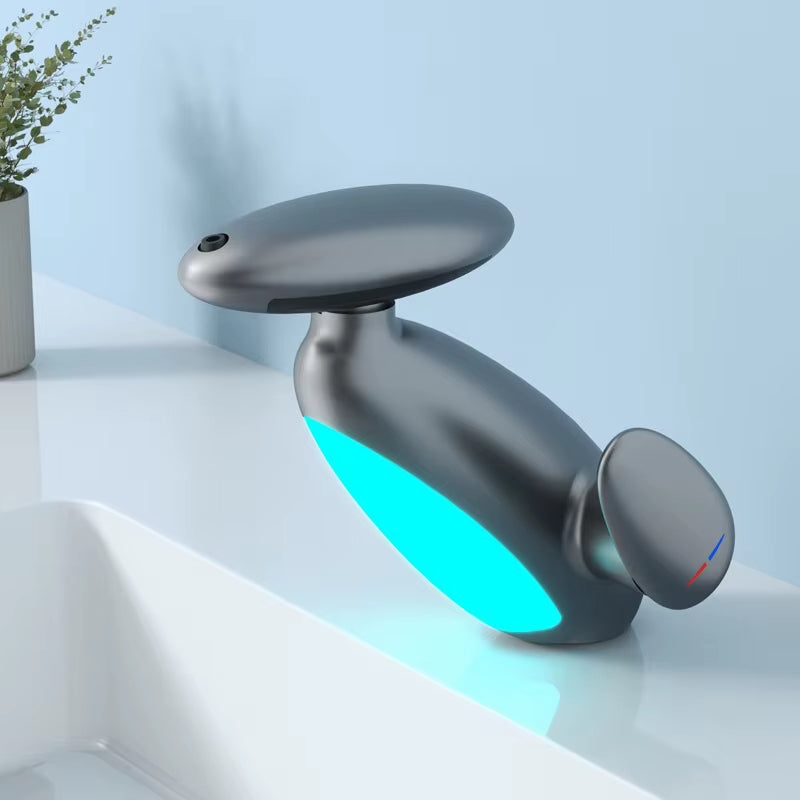 Luminous Pull Out Modern Faucet - Image 3