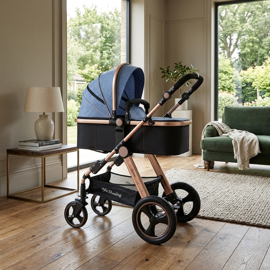 Moderner faltbarer Kinderwagen im italienischen Stil