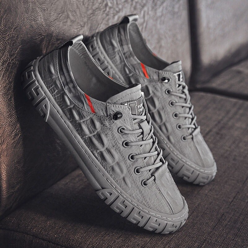 Handmade Outdoor Casual Men Sneakers - Image 0