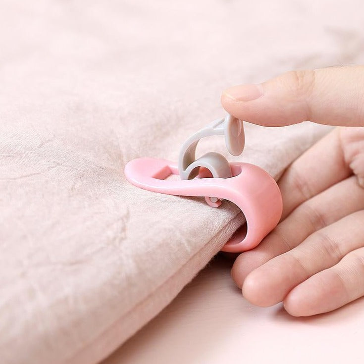 Non-slip Duvet Holder Clip Set - Image 0