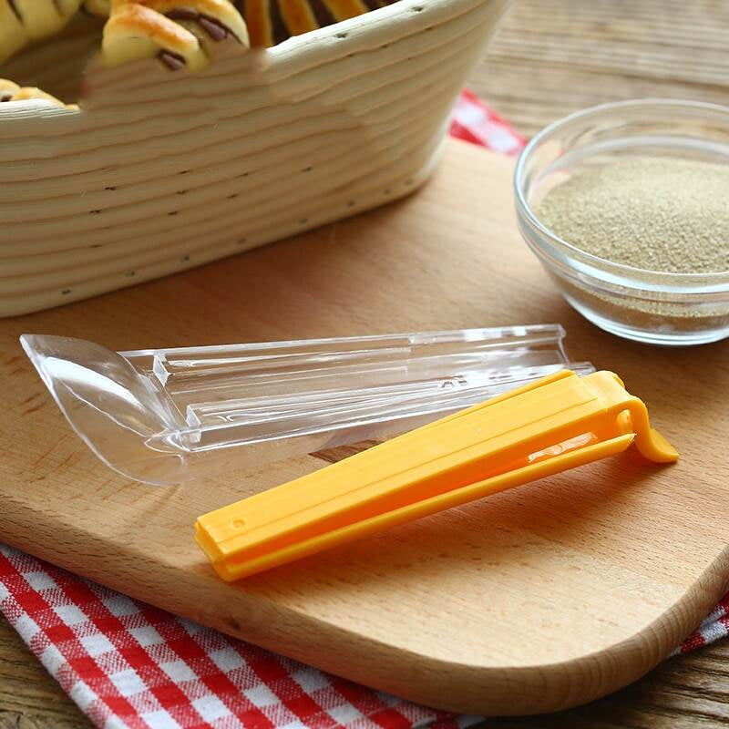 Adjustable Measuring Cup Sealing Clip - Image 1