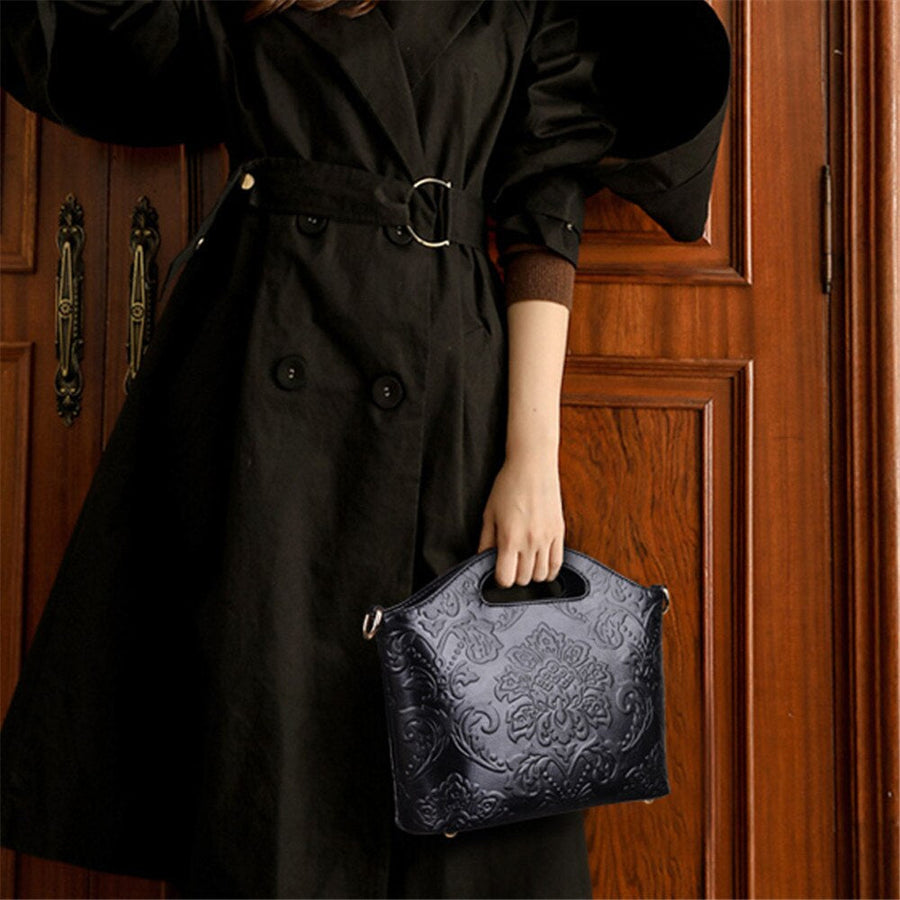 Luxury Vintage Genuine Leather Women Purse - Image 1