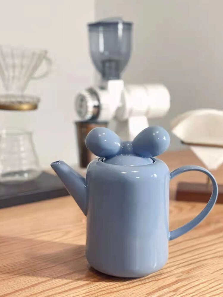 Bow Knot Design Porcelain Tea Pot