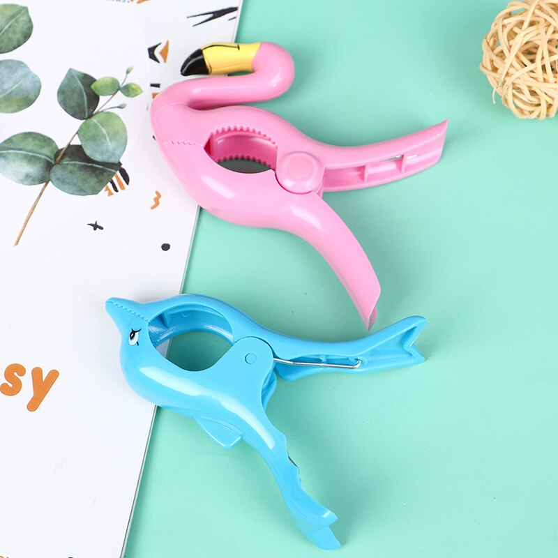 Cartoon Beach Towel Holder Clip Set - Image 9