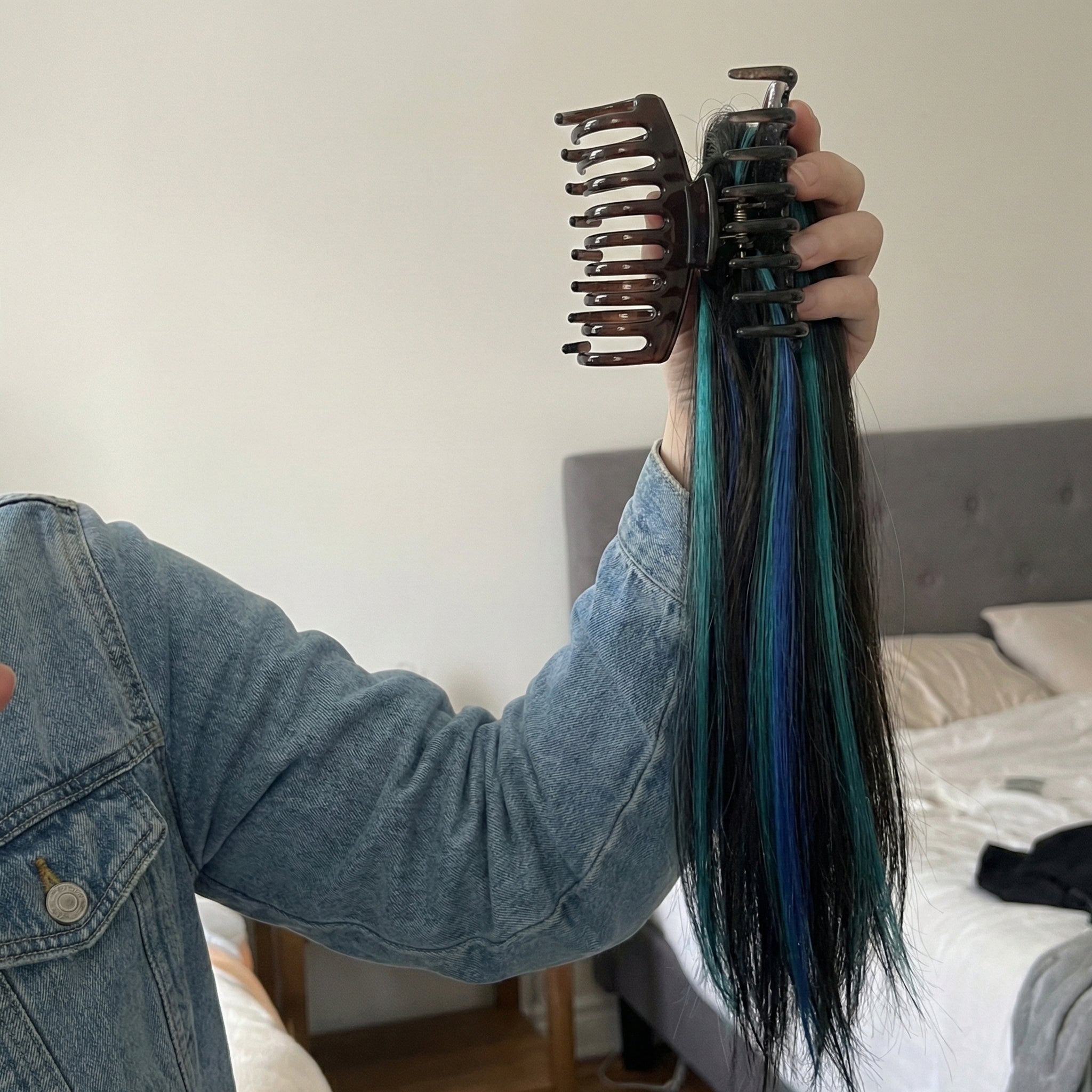 Clip Claw Ponytail Hair Extension - Image 3