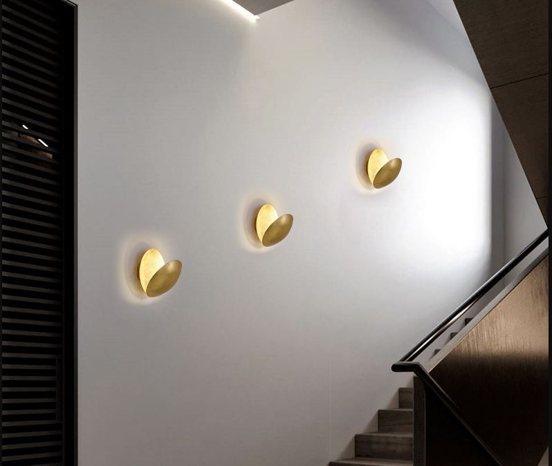 Elegant Lunar Eclipse Wall Lamp