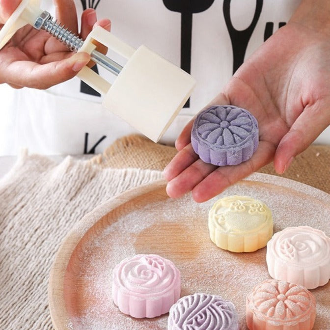 Cake Decorating Mold Press - Image 0