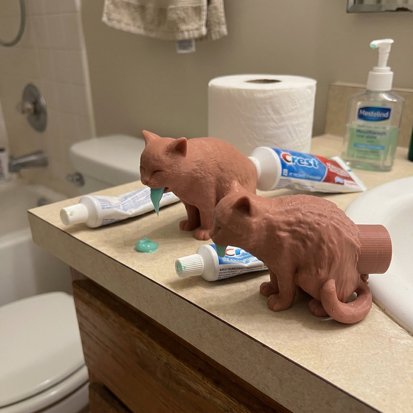 Hangover Cat Toothpaste Dispenser - Image 2