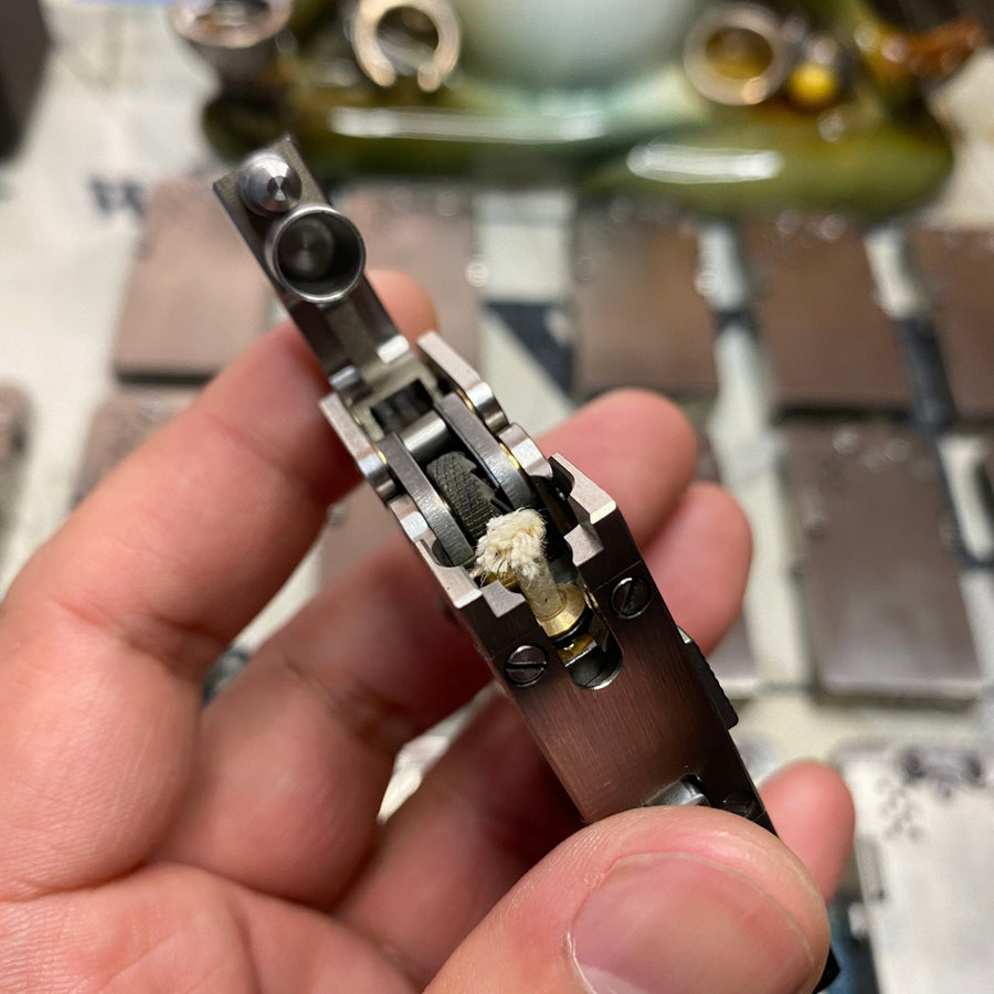 Handmade Mechanical Titanium Automatic Lighter - Image 4