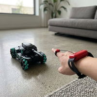 Gesture Sensing Water Spraying Tank - Image 0