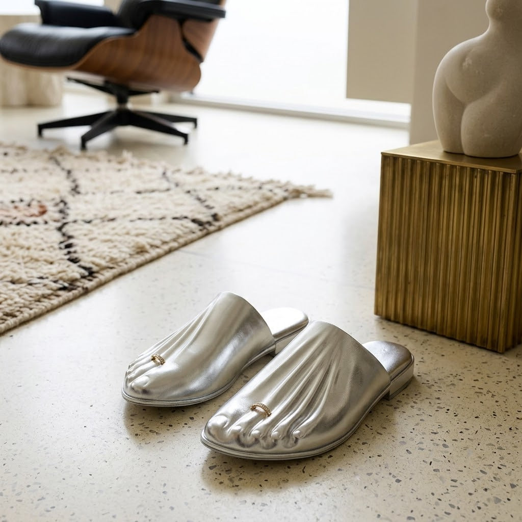 Disco Toes Metallic Five-Toe Artsy Slipper