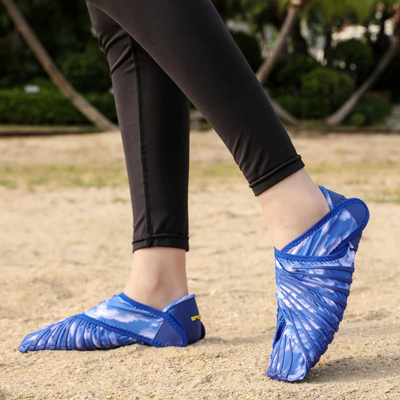 Unisex Slip-On Summer Mesh Outdoor Shoes - Image 0