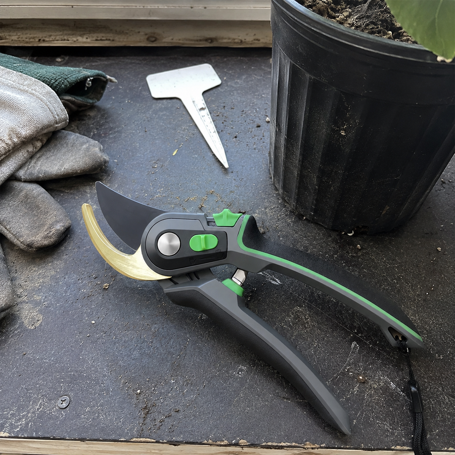 Snap Through Ratchet Pruning Shears