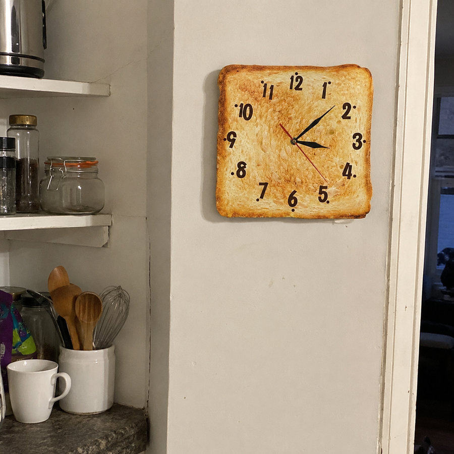 Golden Toast Silent Quartz Wall Clock