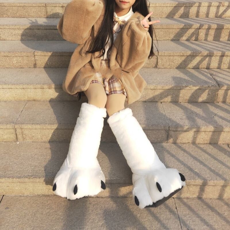 Bear Claw Winter Furry Slippers - Image 2