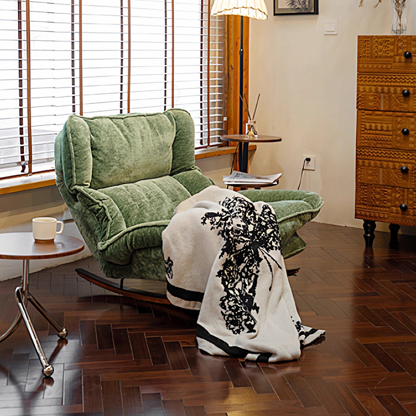 Tatami Minimal Foldable Floor Recliner Sofa - Image 2